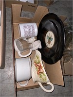 box lot of creamer, gravy boat, fly plate