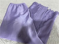 womens small satin skirt