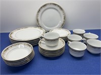 30 Pcs Queen Anne Dish Set ( one small chip)