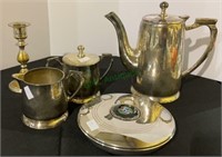 Silver plate lot and tea pot, creamer and sugar,