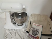 Kitchen Aid Mixer w Attachments, Cover and Recipe