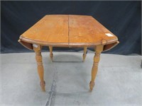 PINE DROP LEAF DINING TABLE