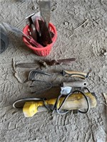 putty knives, garden hand tools, shop light