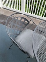 METAL PATIO TABLE WITH 4 CHAIRS