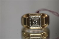 14kt yellow gold diamond solitare Ring featuring