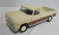 Ertl IH International Pickup Truck