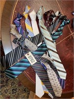 GROUP OF 10 MENS NECK TIES BY ZIANETTI, ROBERT TAL