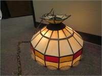 NICE TIFFANY STYLE STAINED GLASS HANGING LAMP