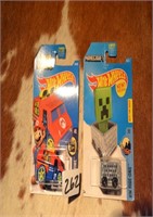 2 HOT WHEELS SUPERMARIO BRO AND MINECRAFT