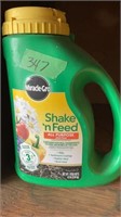 Miracle Gro Shake and Feed FULL