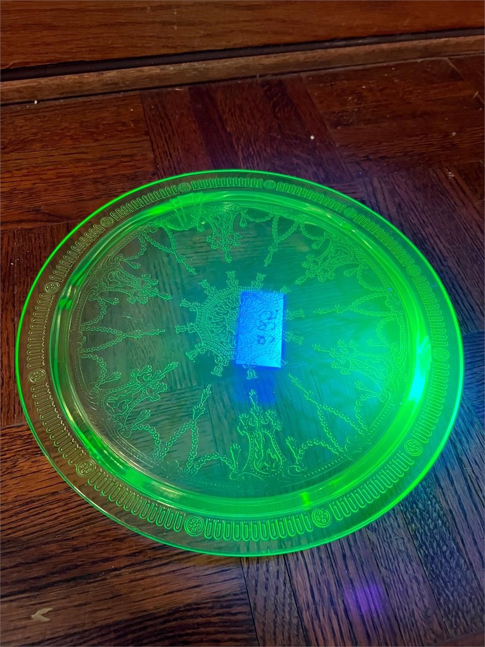 10" DIA. CAKE PLATE-DEPRESSION URANIUM GLASS