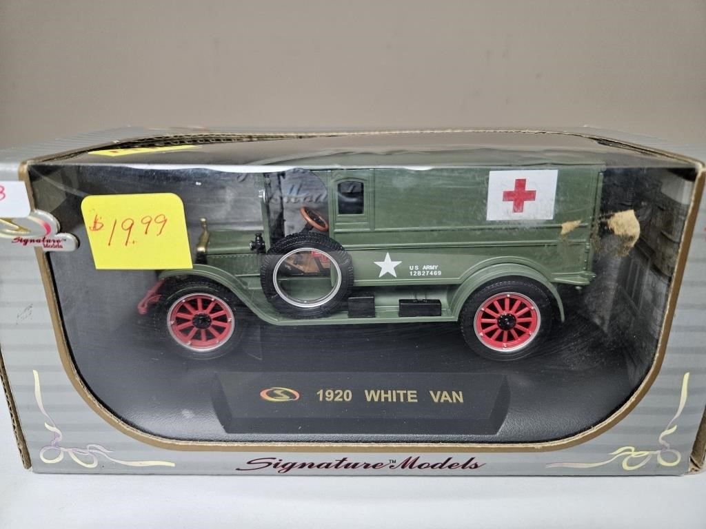 1920 WHITE VAN 1:32 SCALE U.S.ARMY 12B27469