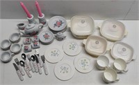 32pc Vintage Keywick & 15pc Chilton-Globe