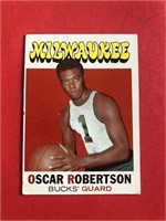 1971 Topps Oscar Robertson Card #1 HOF 'er