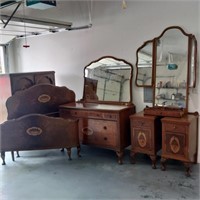 Vintage Wood Bedroom Set