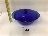 Anchor Hocking covered dish