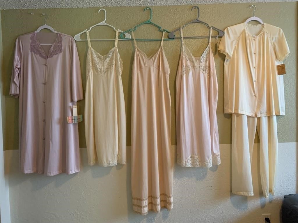 Vtg. Vanity Fair Glisenda Nightgown & Pajama Sets
