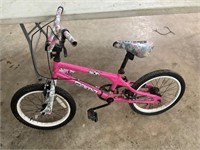 Kids pink camo bike