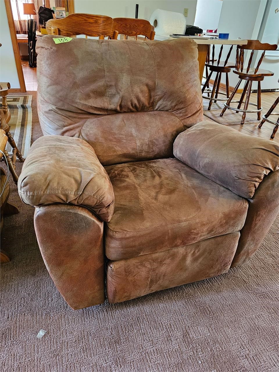 Cushioned recliner