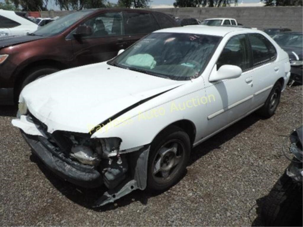 1998 Nissan Altima 1N4DL01D3WC175205 White