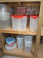 Tupperware w/ Lids Lot  (Living Room)