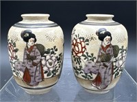 PR OF ANTIQUE HAND PAINTED SNUFF BOTTLES