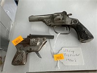 1930s .22 cap toy pistol and cap gun
