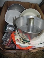 Bundt Pan, Graters, Bowls, Pot Holders, Dish