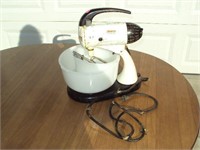 Sunbeam Mix Master Table Mixer with 2 Bowls