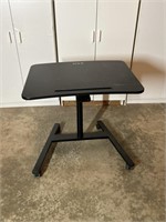 Standing Adjustable desk