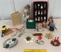 Box lot misc Christmas - Ornaments, snowman etc…