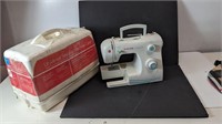 Singer Simple Sewing Machine w/ Case