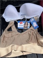 2 nwt bras 2xl and 40 C