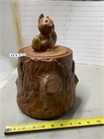 Metrix - Squirrel on Stump cookie jar