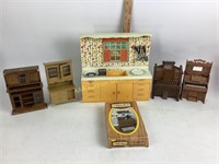 Miniature dollhouse furniture:hutch china