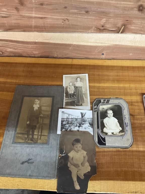 SELECTION OF VINTAGE/ANTIQUE PHOTOS