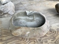 Base de fontaine en céramique