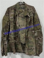 U.S Army Combat Uniform Coat and Pants (Size