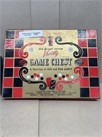 Game chest of TRANSOGRAM 1959. 52Variety game set