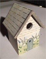 Decorative birdhouse box, 6” tall