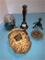 Bell, dinosaur, roosting pouch, nest