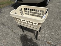 Collapsible laudry basket