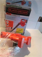 BLACK & DECKER CORDLESS 40V HARD SRFACE SWEEPER