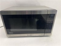 Panasonic 1200 W Inverter Microwave