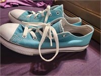 SIZE 4 BABY BLUE CONVERSE