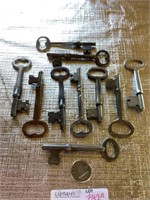 10 antique skeleton keys Canada, US Yale