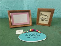 Ceramic mom guote, 2 framed quotes