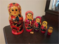 Vnt. Russian Matryoshka Nesting dolls