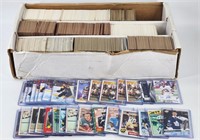 LARGE ASSORTMENT VINTAGE & MODERN SPORTS CARDS