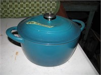 6.5 Q Heavy pot with lid